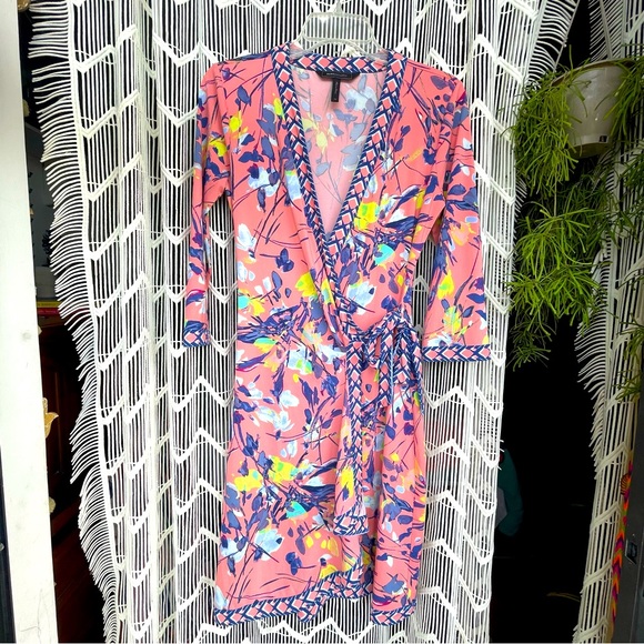 BCBGMaxAzria Dresses & Skirts - 3/4 sleeve wrap dress